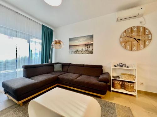 Denovici Apartment | Acacia hill A3