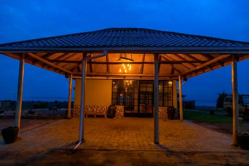 Mweya Cabin | Acacia Wilderness Mweya