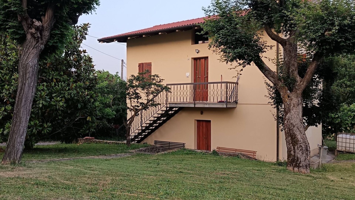 Burzanella House | Accommodation i Querceti, small villa in the Bolognese Apennines