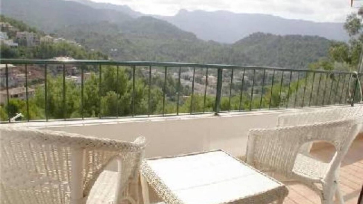 Soller Apartment | Accommodation on harbor and beach with mountain views