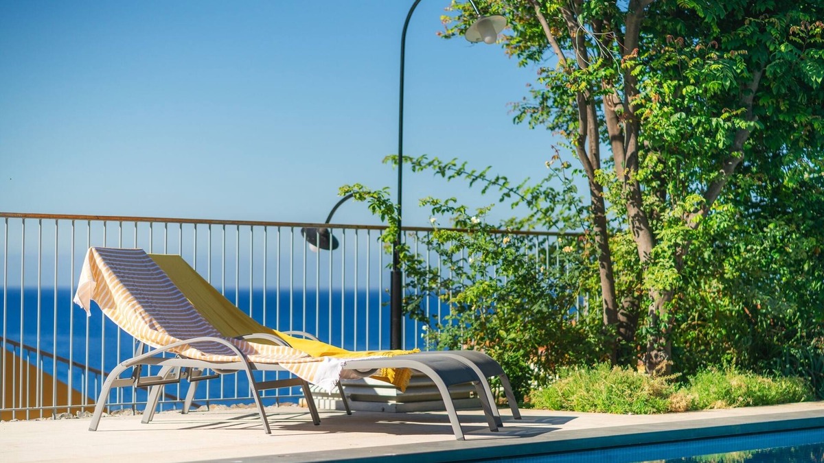 Camara de Lobos Villa | Accommodation 5 rooms in Funchal