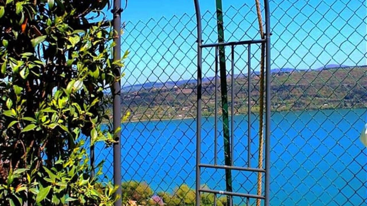 Castel Gandolfo Apartment | Accommodation With Lake View With Jacuzzi
