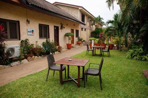 Kokomlemle Apartment | Accra City Studios & Apartment