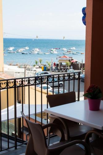 Aci Trezza House | Acitrezza B&B