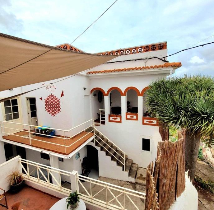 Firgas House | Acoran Family Guests House Firgas with Included Morning Yoga Practice ,there are pets in the house