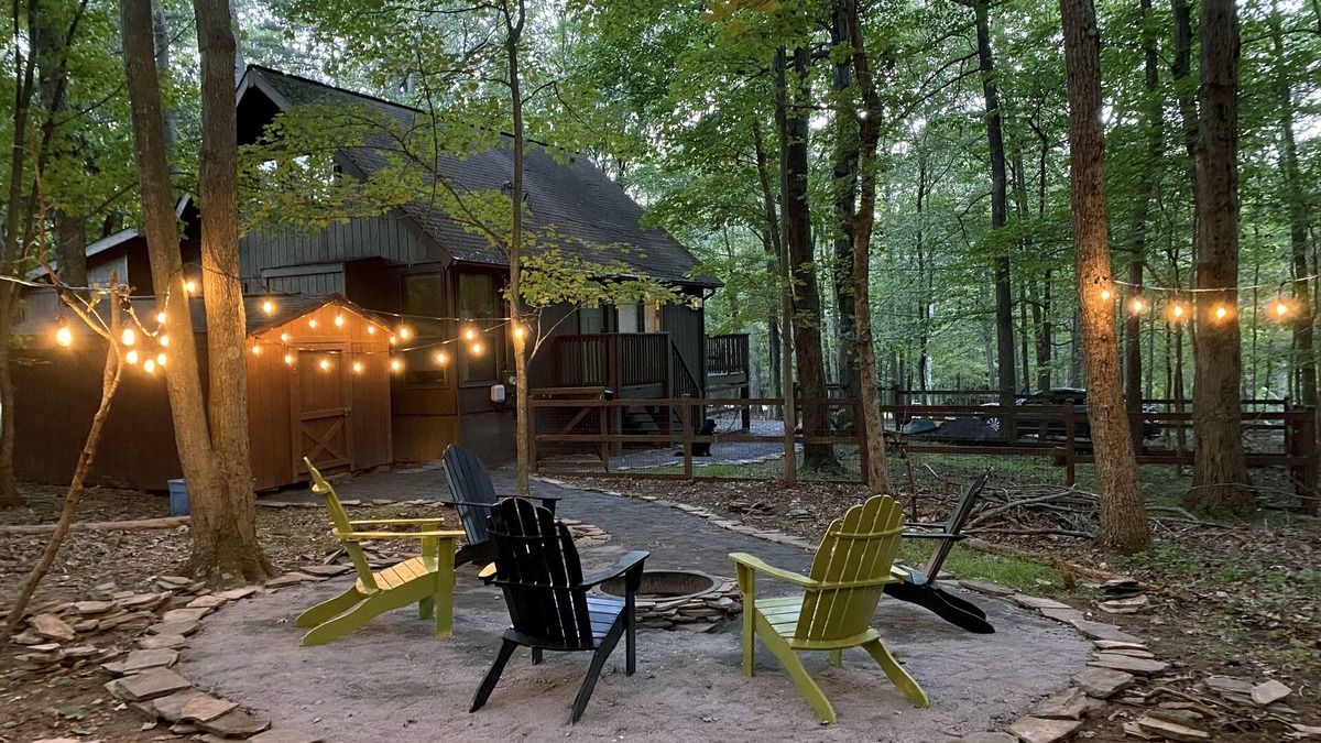 The Woods Cabin | Acorn Acre luxury 3-bed A-frame cabin in the woods
