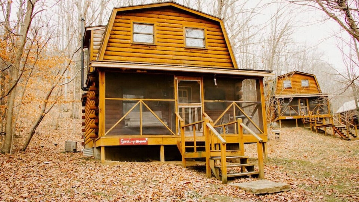 Taswell Cabin | Acorn House Cabin - Minutes Away From Patoka