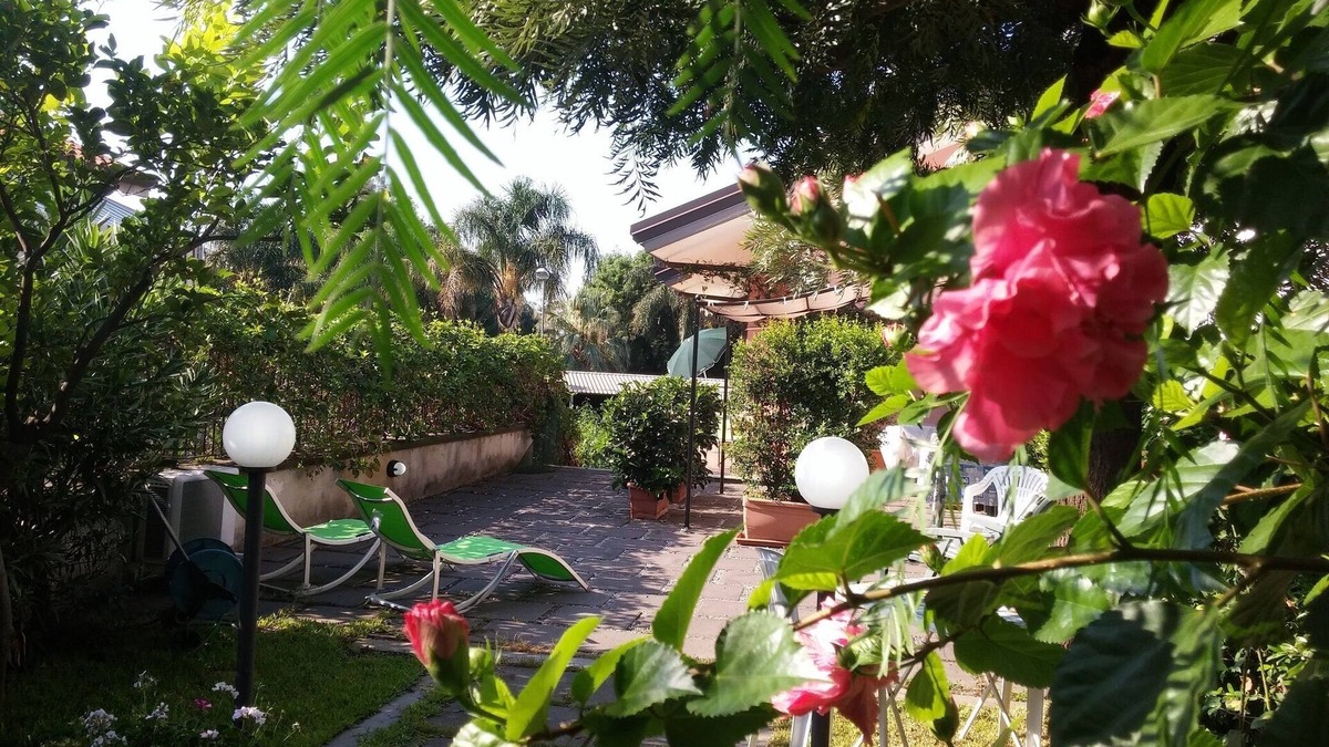 Mascali Villa | Acqua Chiara Elegant villa with garden with Etna view a stone's throw from the sea