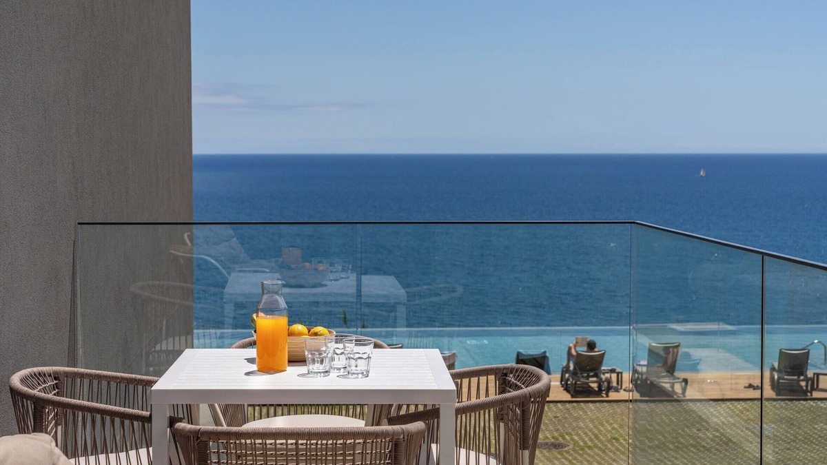Sao Martinho Apartment | Acqua Residence VIII – Sea View and Pool