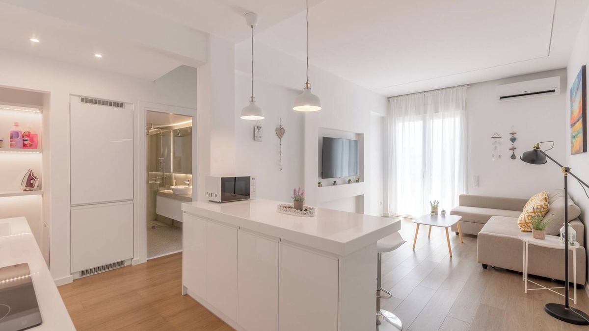 Anafiotika Apartment | Acropolis area 7 min walk to ancient sites and metro