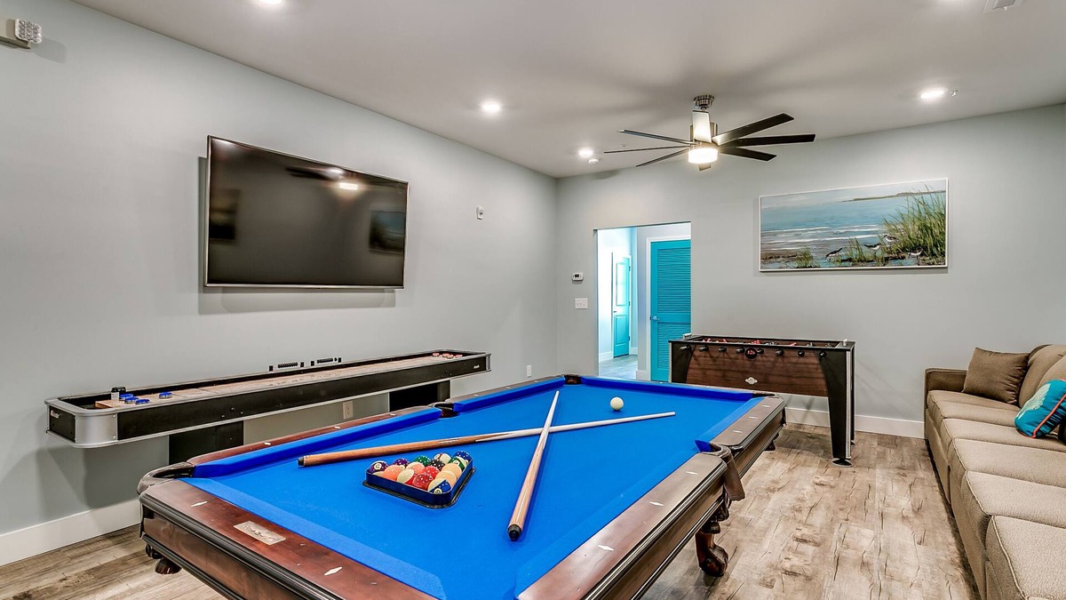 North Myrtle Beach House | Across From The Beach Private Pool/Large Kitchen/Theater Room/Game Room