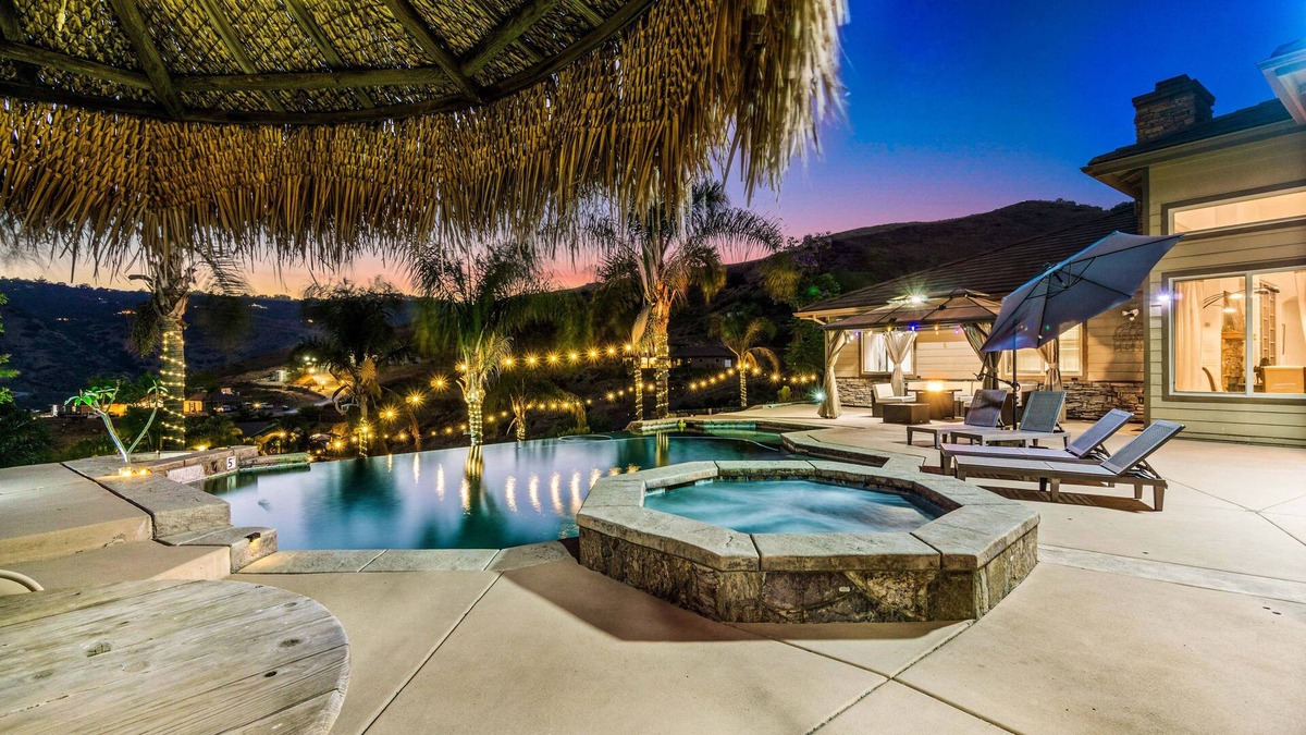 El Cajon House | Action Sports, Arcade, Pool & Hot Tub Hideaway!