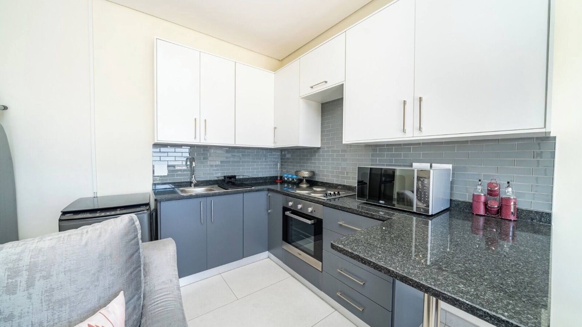 Germiston Apartment | Ada 5