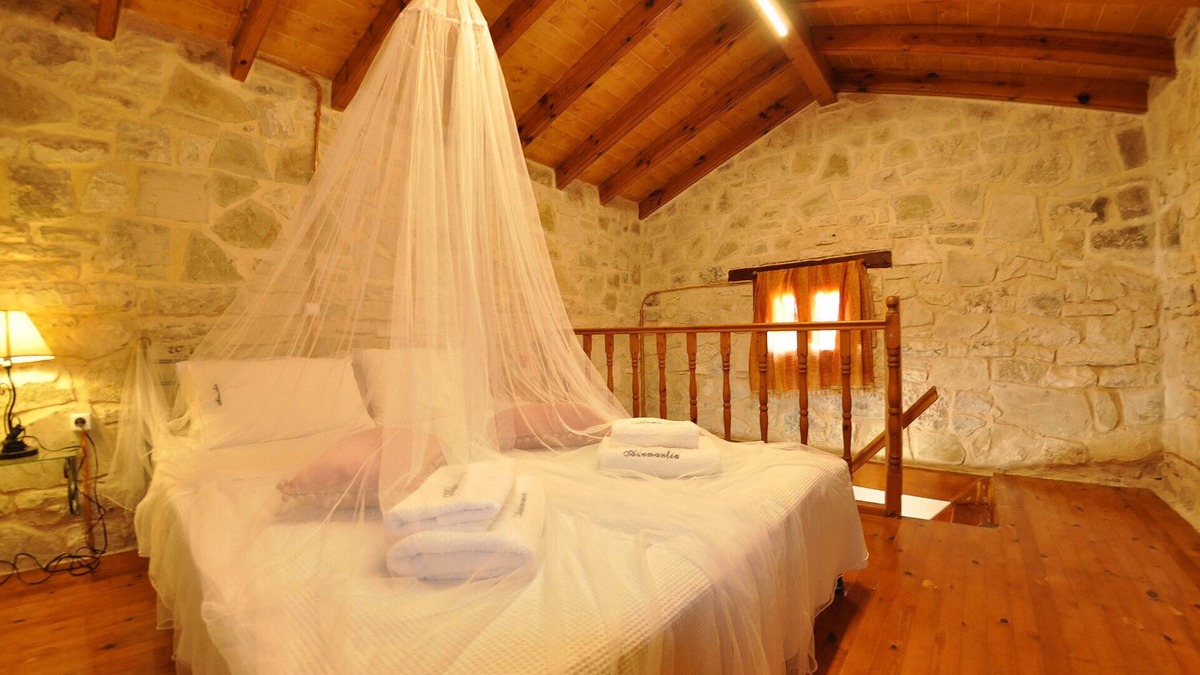 Mpogdanatika Hotel | Adamantia Maisonette: M2 | 2-3 persons