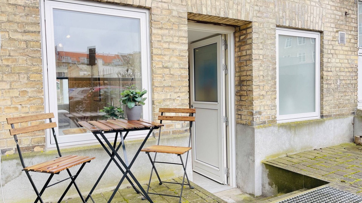 Aalborg Apartment | aday - Charming Studio close to the Football Stadium
