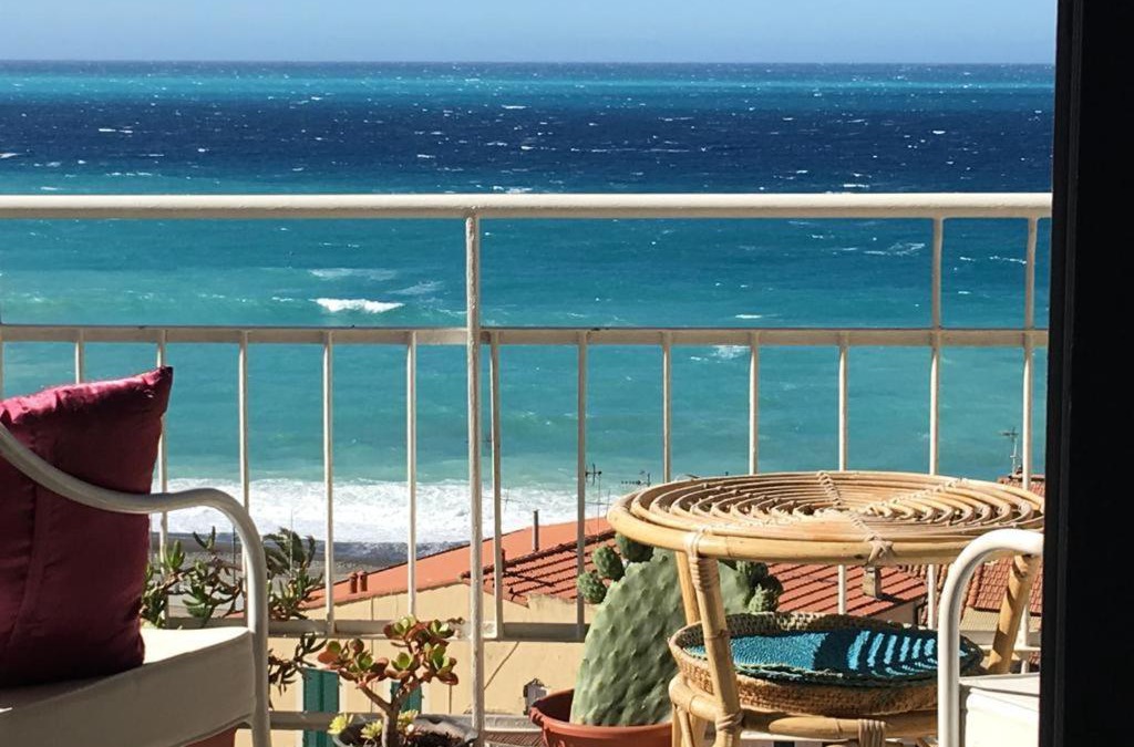Ospedaletti Apartment | Address Home I Colori Del Mare