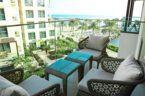 Sharm Apartment | Address Resort Apartments Fujairah - 2 bedroom apartment