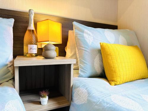Cayton Bay House | Adelfas