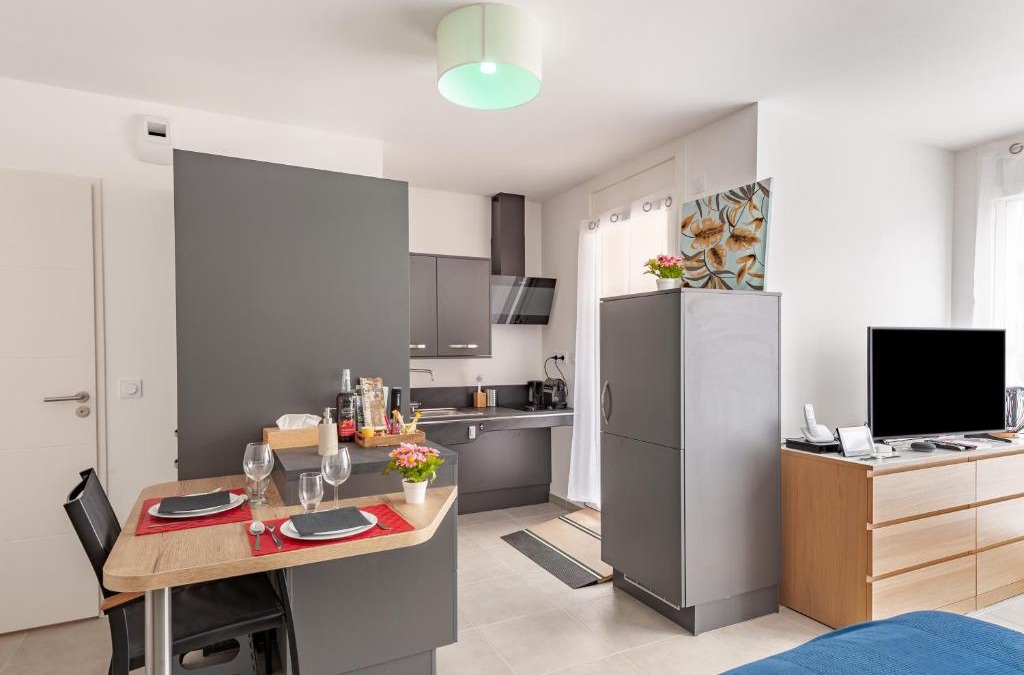 Chateaurenard Apartment | Adequalogis - Studio Domotique et Ergonomie