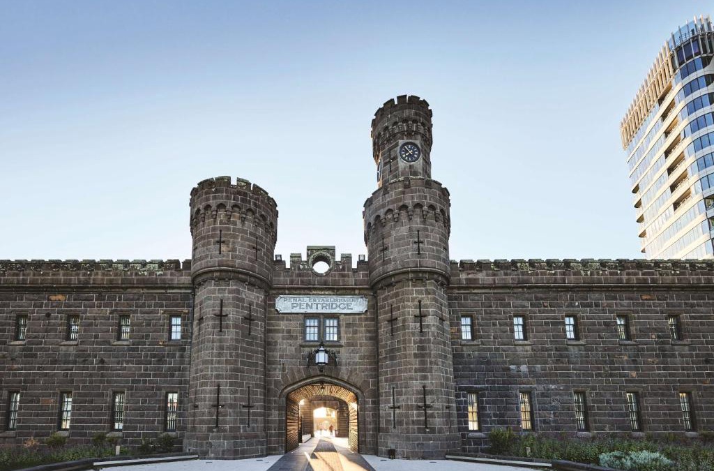 Coburg Hotel | Adina Apartment Hotel Melbourne, Pentridge