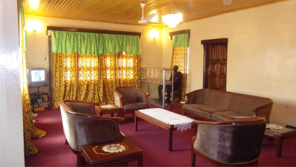 Teshie Cabin | Adinkra Lodge