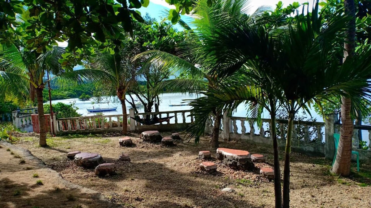 Badian House | ADIVAYAN 315 by the ocean, middle of Moalboal and Badian, perfect location