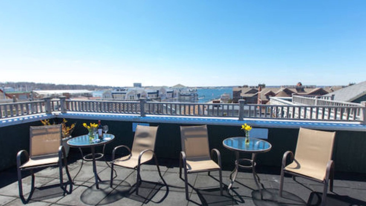 Yachting Village Hotel | Admiral Fitzroy Inn