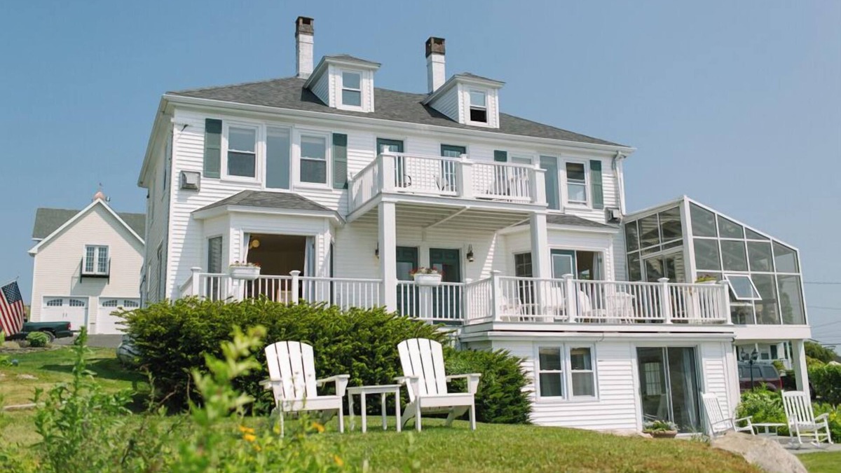 Boothbay Harbor Hotel | Admiral's Quarters Room 13 - PREMIER Ocean View 2 Room King Suite w/Living Room, Fireplace, Patio