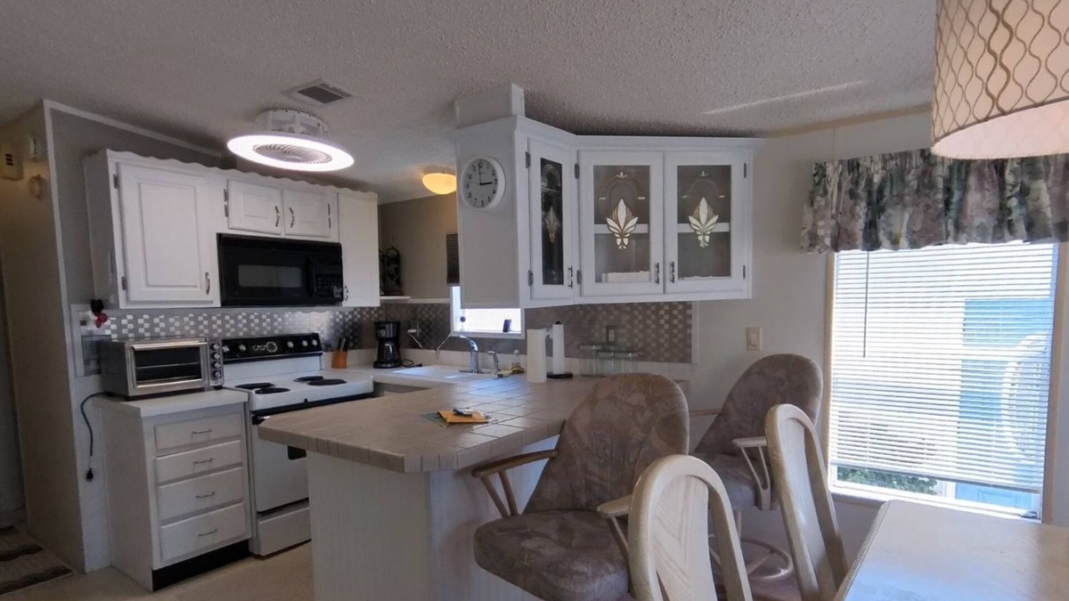 Nettles Island House | Adorable 2 bedroom 2 bath beach house