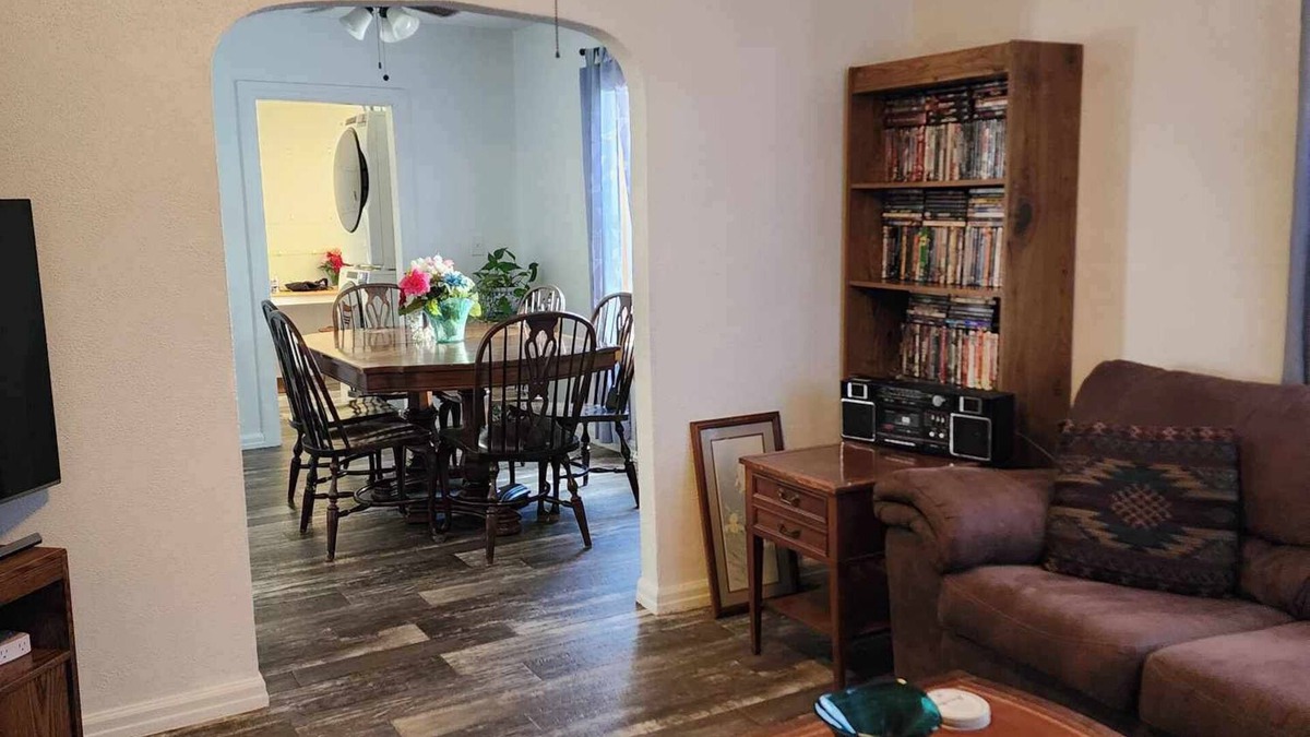 Bergland House | Adorable 3 bedroom home, direct access to Trails and Lake.