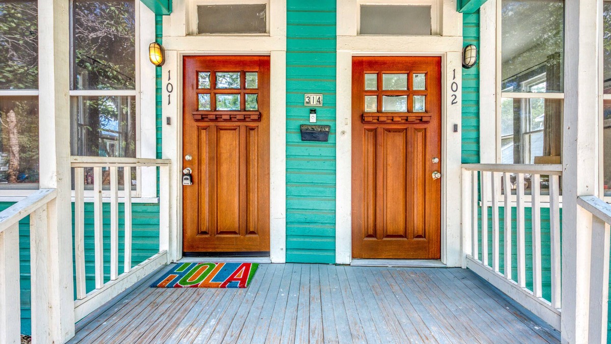 Southtown Apartment | Adorable Apt Near Downtown | Ideal for Longer Stays