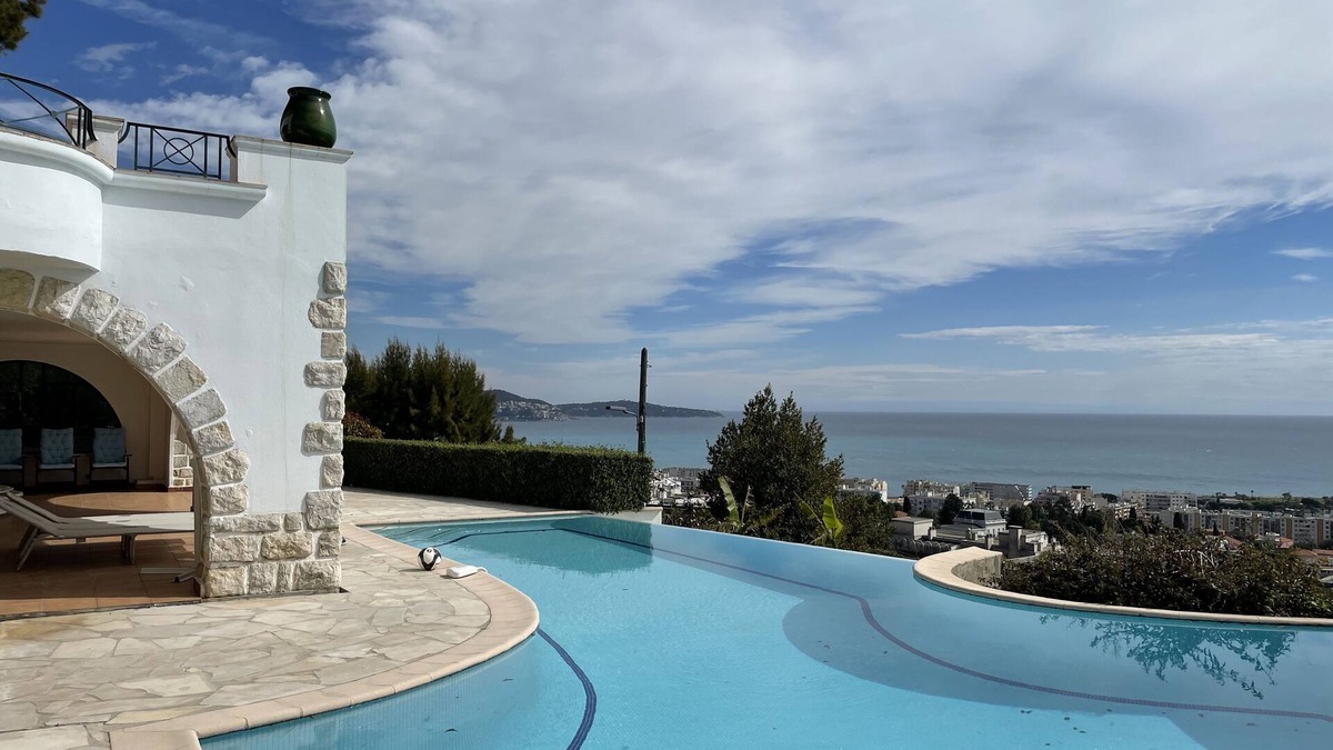 Nice Cottage | Adorable cottage with pool and Ocean view