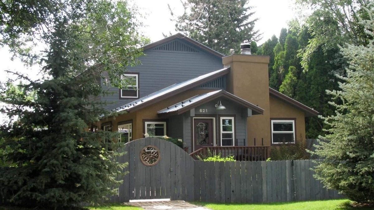 Hailey House | Adorable, dog-friendly house with fenced yard in Old Hailey