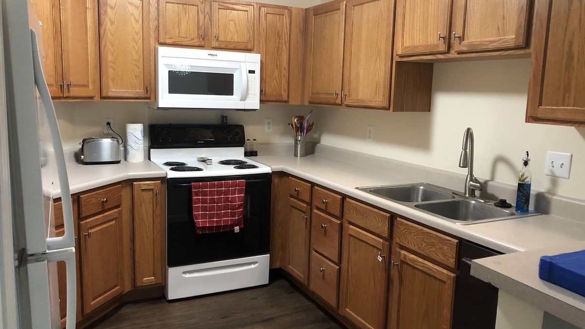 Washington Apartment | Adorable furnished apartment with ALL the amenities!