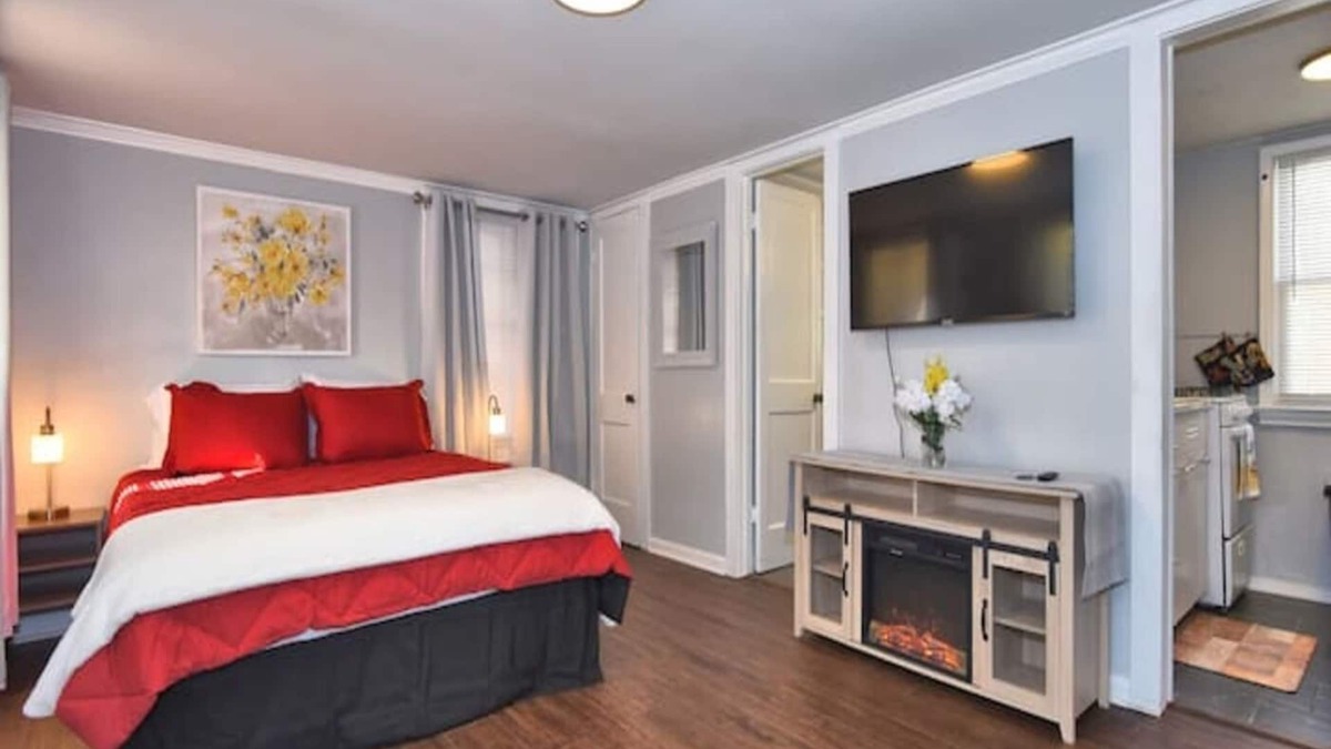 Tulsa Apartment | Adorable Guesthouse* TU-Cherry St-Exp0-Downtown