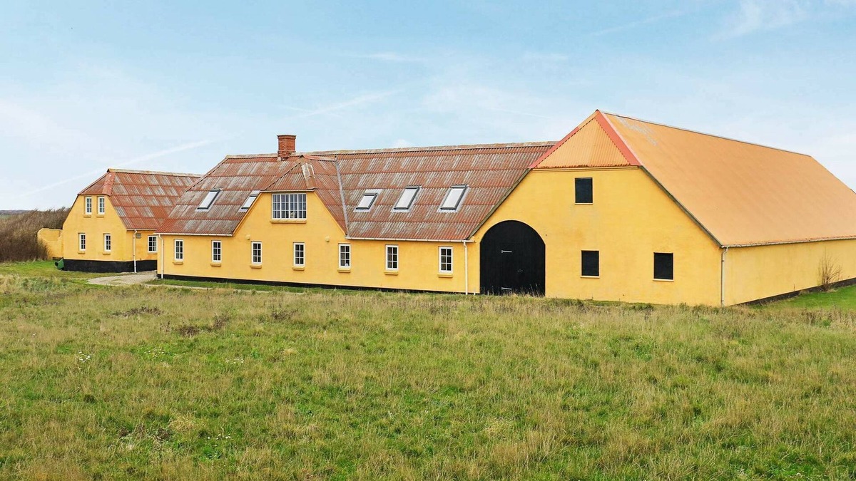 Trans House | Adorable Holiday Home in Lemvig with Sauna