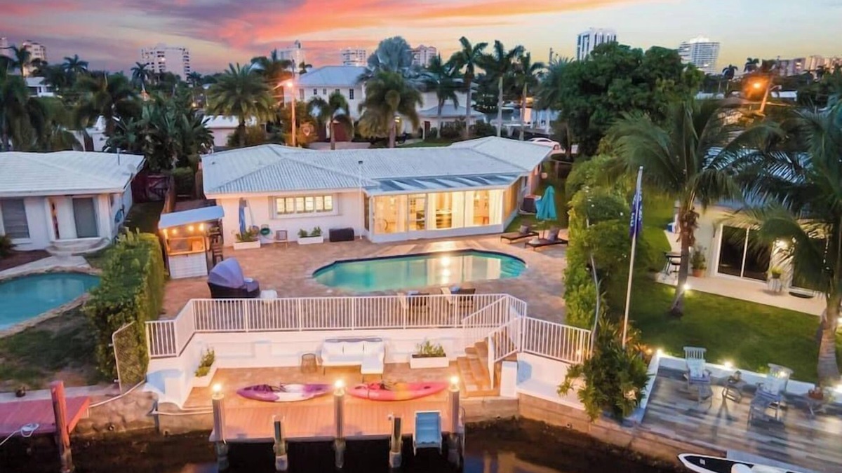 Pompano Isles House | Adorable house with Amazing water front of canal