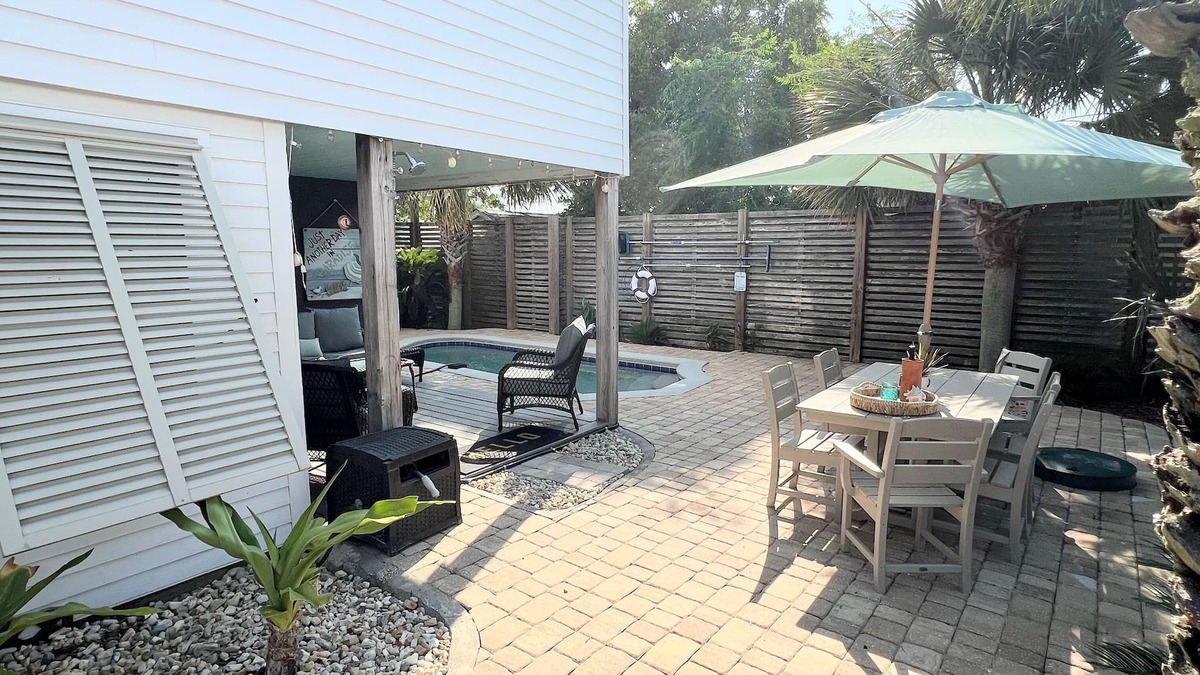 West Panama City Beach Cottage | Adorable Laguna Beach Cottage -West end PCB- 2 Bedroom & 2 Bath. Private POOL!