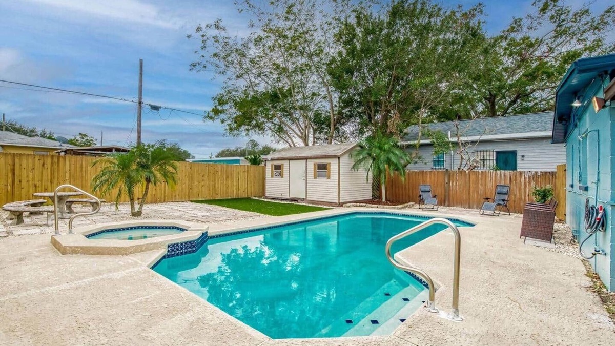 Tampa House | Adorable Oasis | Pool + Arcade | Ace Location