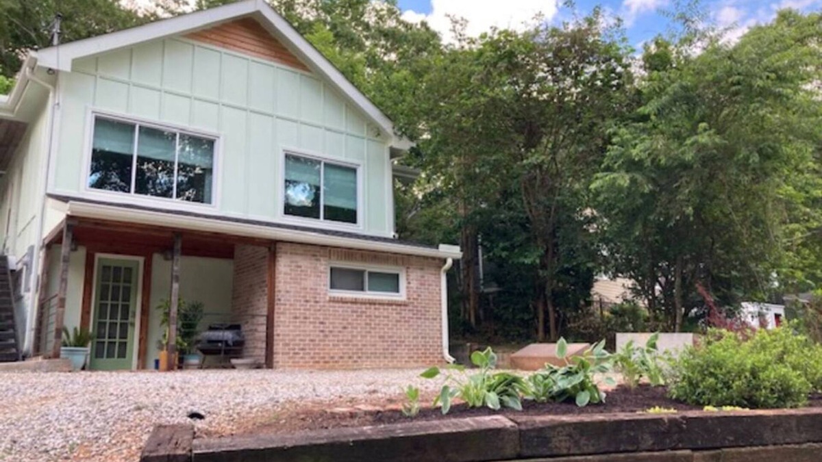 Atlanta House | Adorable one bedroom studio close to downtown Atlanta.