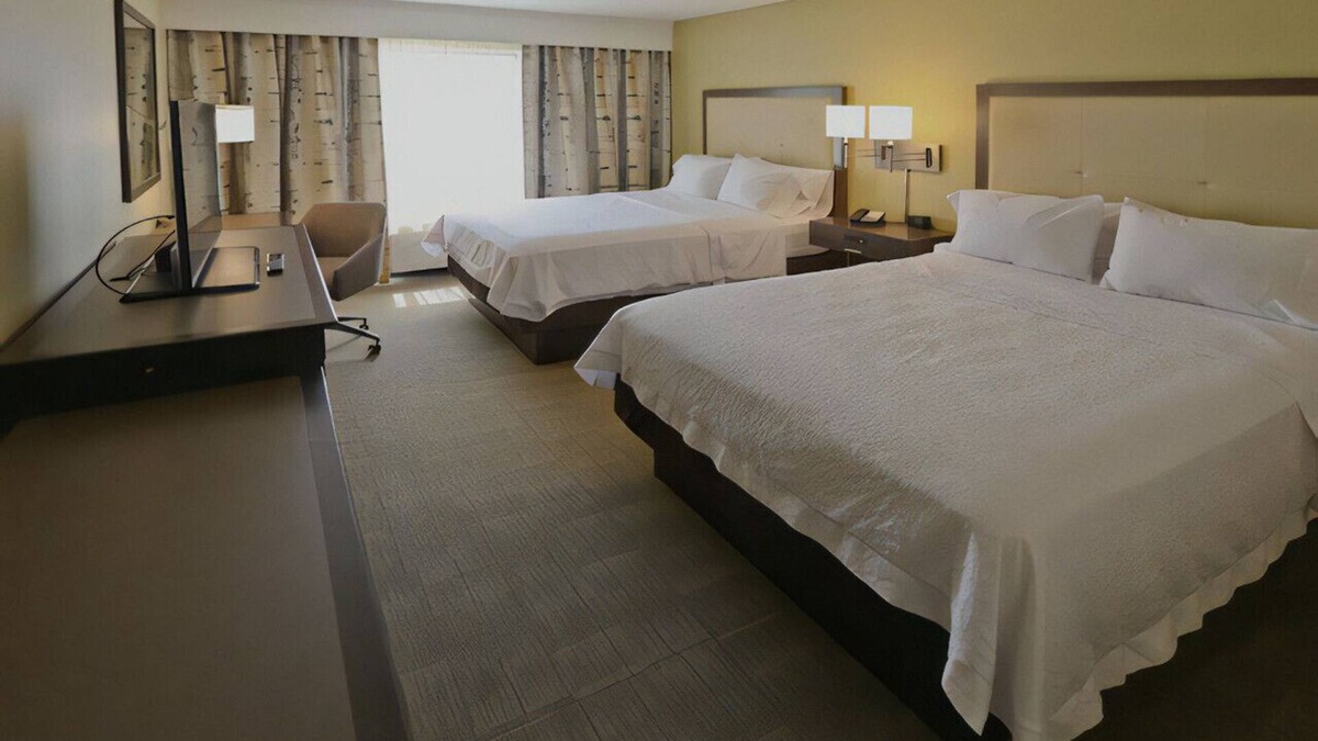Billings House | Adorable Space for Group Trips in Great Location