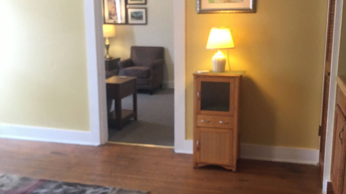 Maysville Apartment | Adorable Unit in Historic Maysville