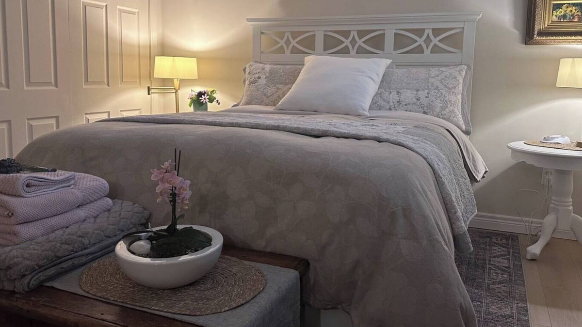 Guelph Apartment | Adorable & Whimsical Brand New, 1 Bedroom Garden Bachelor Suite