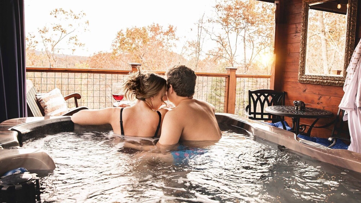 Brevard Cabin | Adults-only Mountain Retreat! Anniversary, Honeymoon, Romantic Getaways.