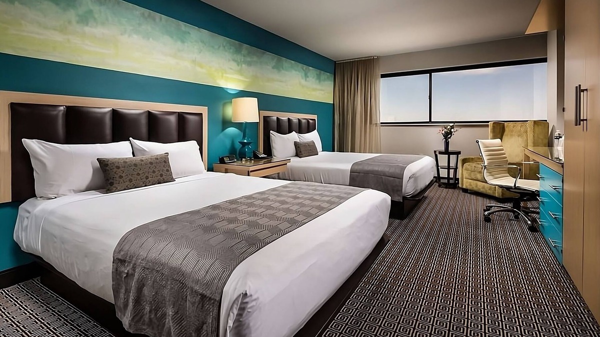 Downtown Las Vegas Apartment | Adventure Awaits! 3 Convenient Units! Rooftop Pool, Pets Allowed, Parking!
