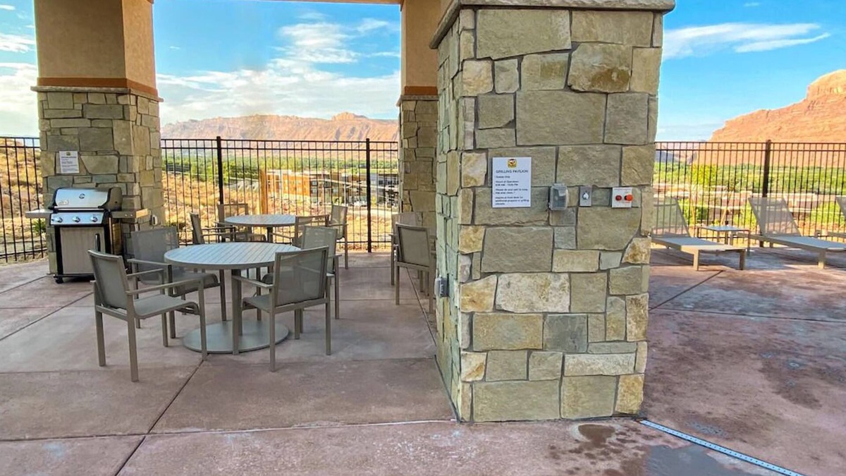 Moab House | Adventure Awaits In Moab Near Arches in 4 Rooms w/Kitchen & Grilling Area