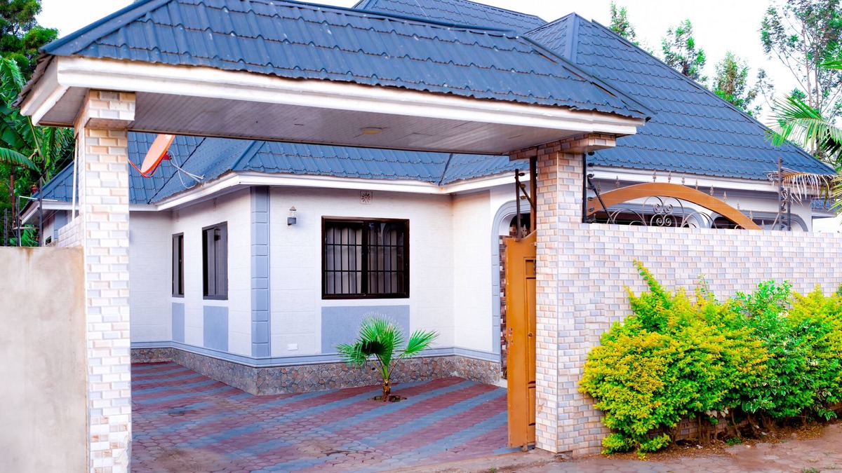 Arusha Apartment | Advocate Yoyo and Gogo homestay Two