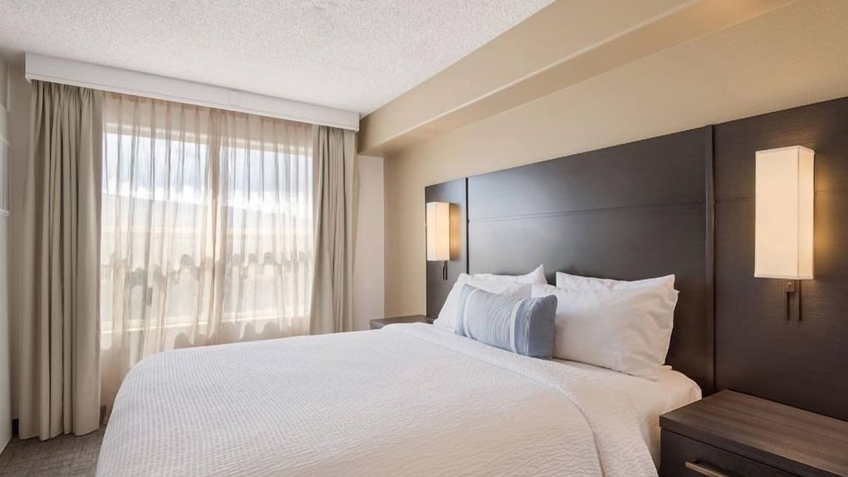 Reno/Tahoe Airport Resort | Aesthetically Pleasing! 2 Beautiful Units, Close to the Truckee River Walk!