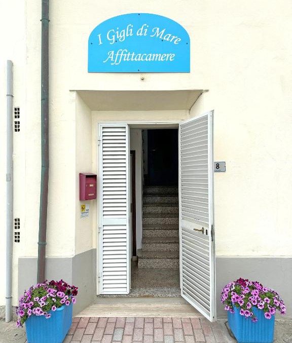 Marina di Bibbona House | Affittacamere I Gigli di Mare