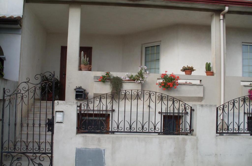 Oliena Bed & Breakfast | Affittacamere Peonia
